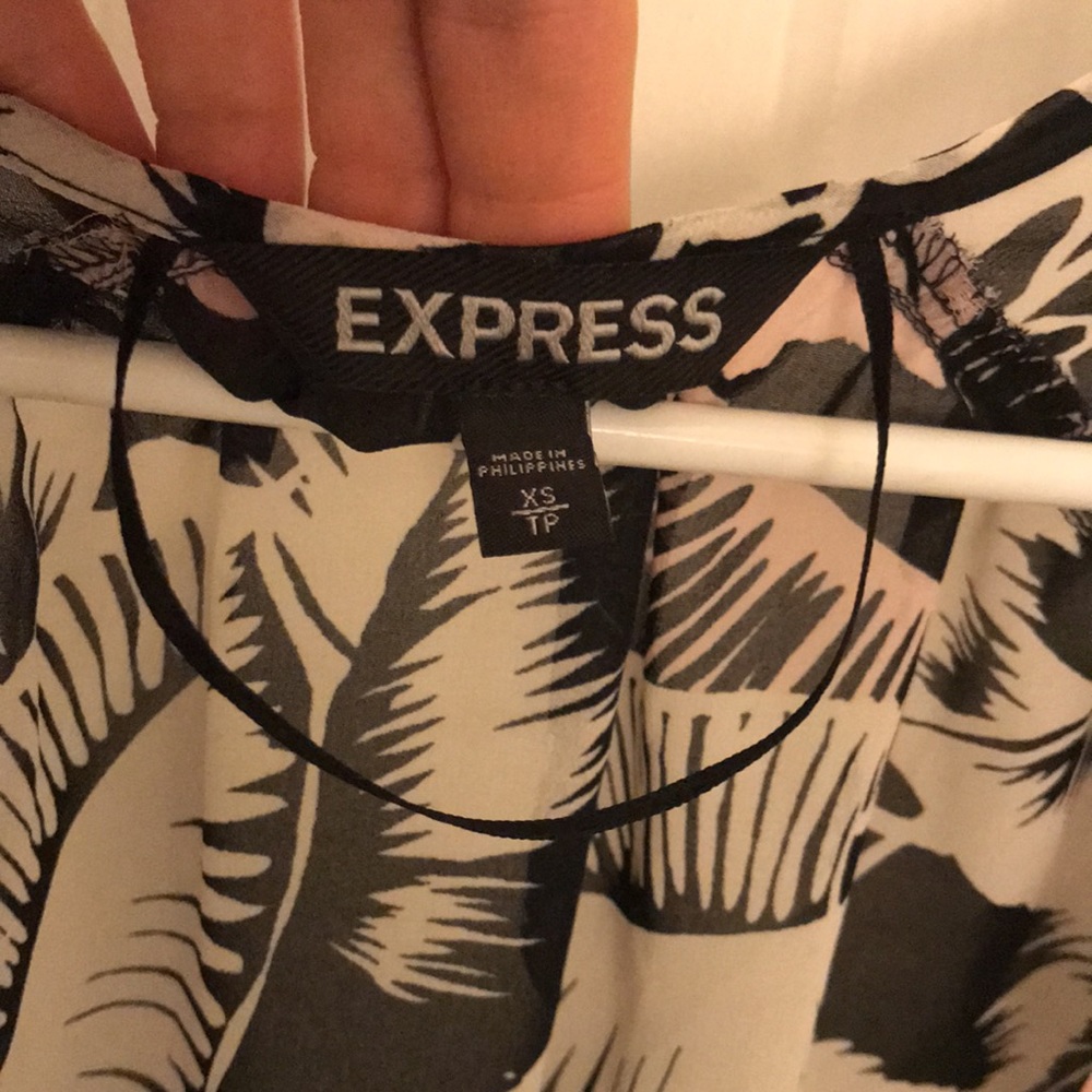 Express sheer Shaw - Picture 3 of 3